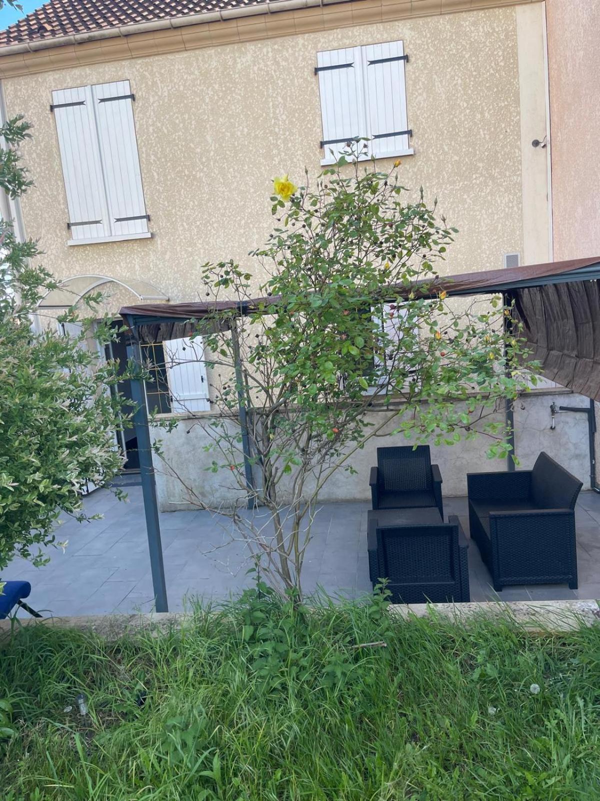 Maison De Caractere A Ballainvilliers Exterior photo